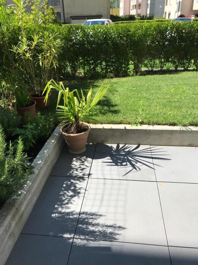 Schoene Neubauwohnung Mit Garten เมราโน ภายนอก รูปภาพ