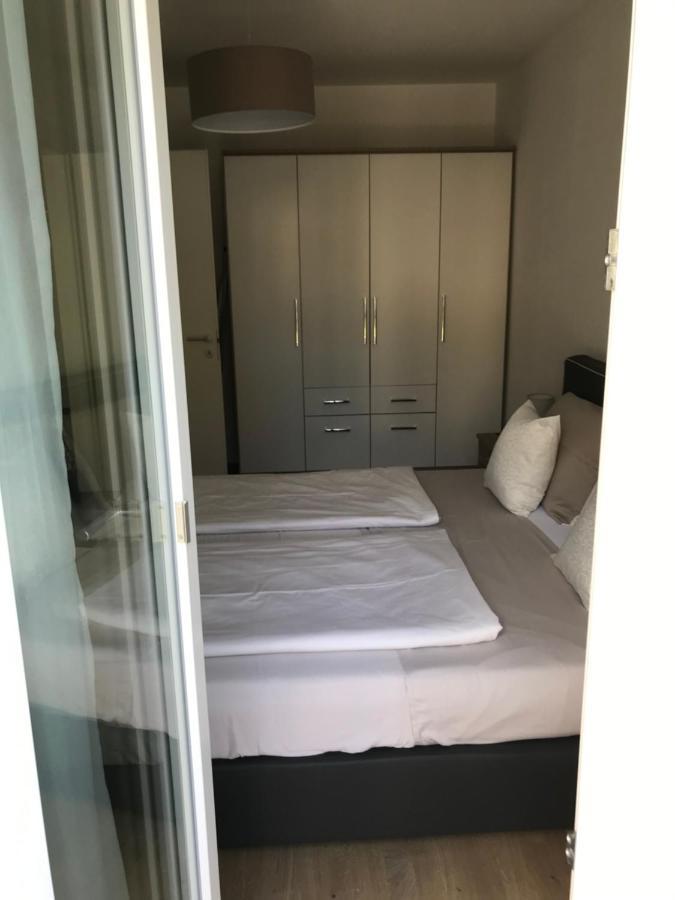 Schoene Neubauwohnung Mit Garten เมราโน ภายนอก รูปภาพ