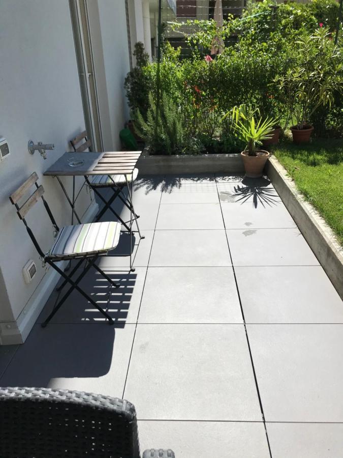 Schoene Neubauwohnung Mit Garten เมราโน ภายนอก รูปภาพ